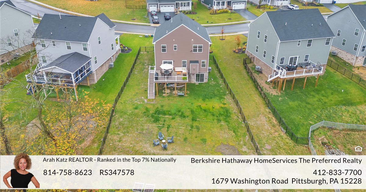 2435 Demare Dr, Bethel Park, PA 15102